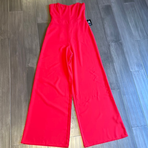 Express Strapless Jumpsuit - NWT - Picture 1 of 5